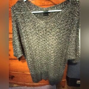 EUC United States Sweaters size Large black with silver